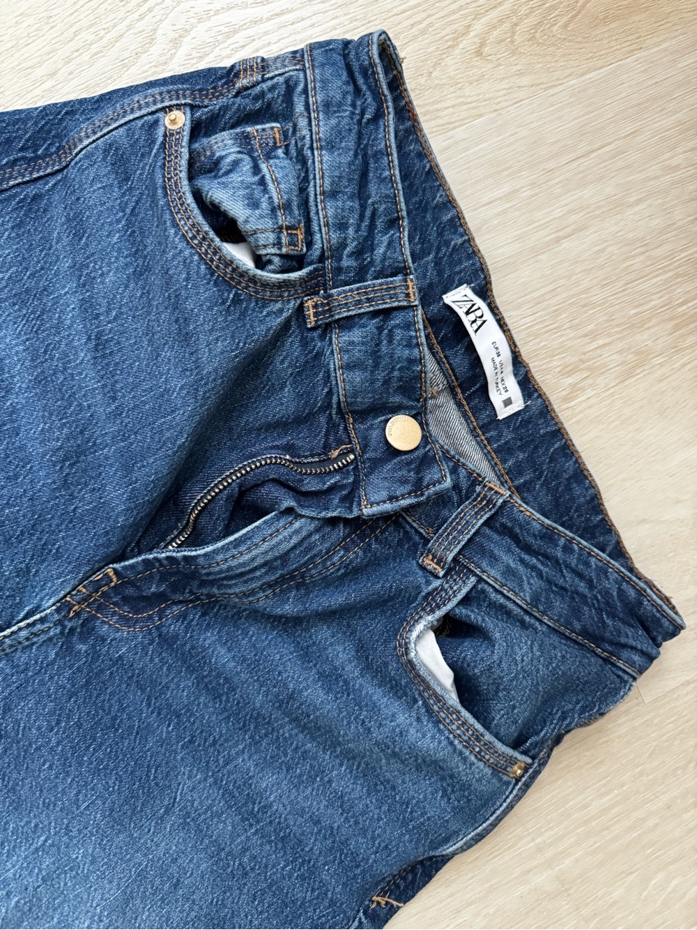 Zara Skinny Dark Blue women Jeans with Brown Patch - Picture 6 of 8